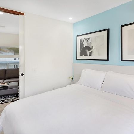 Ocean Treasure Beachside Suites Lauderdale-by-the-Sea Exterior photo