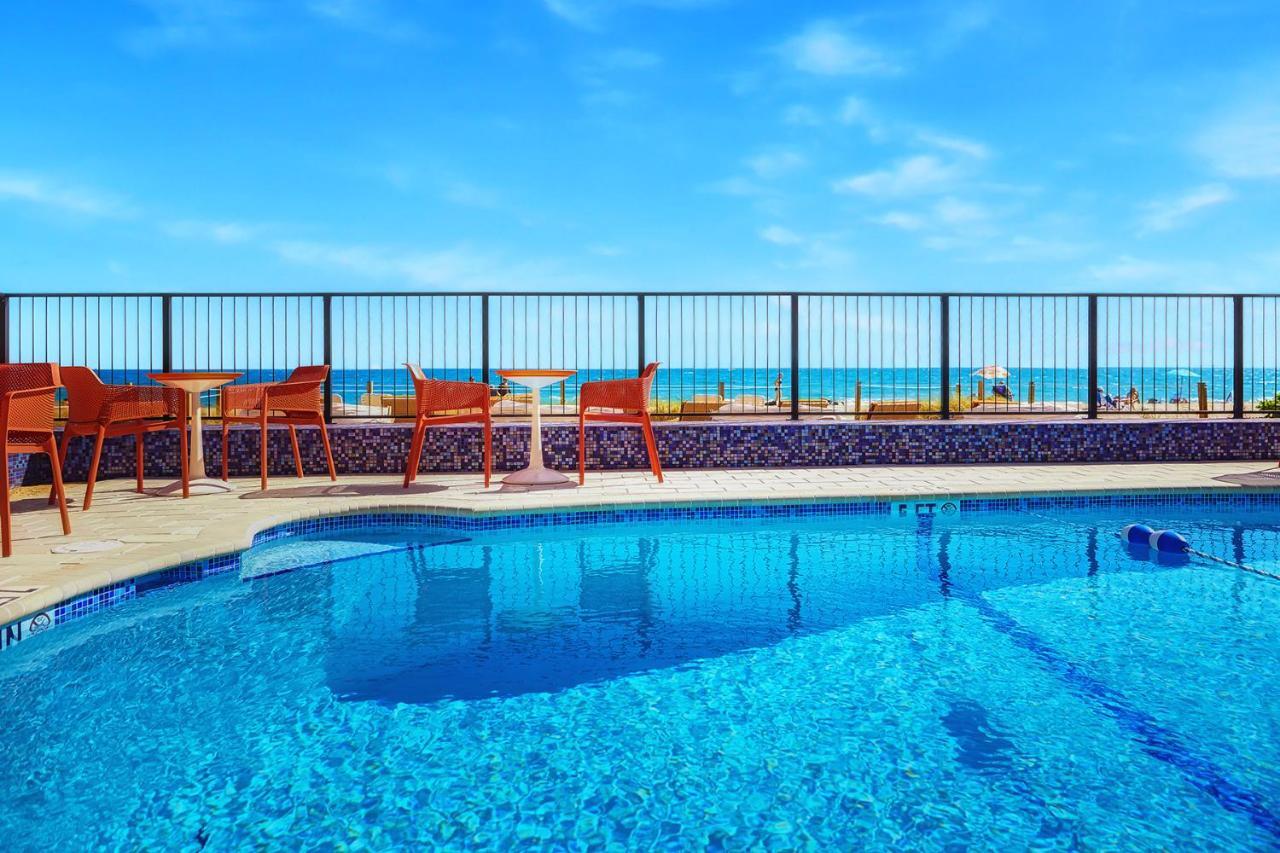 Ocean Treasure Beachside Suites Lauderdale-by-the-Sea Exterior photo