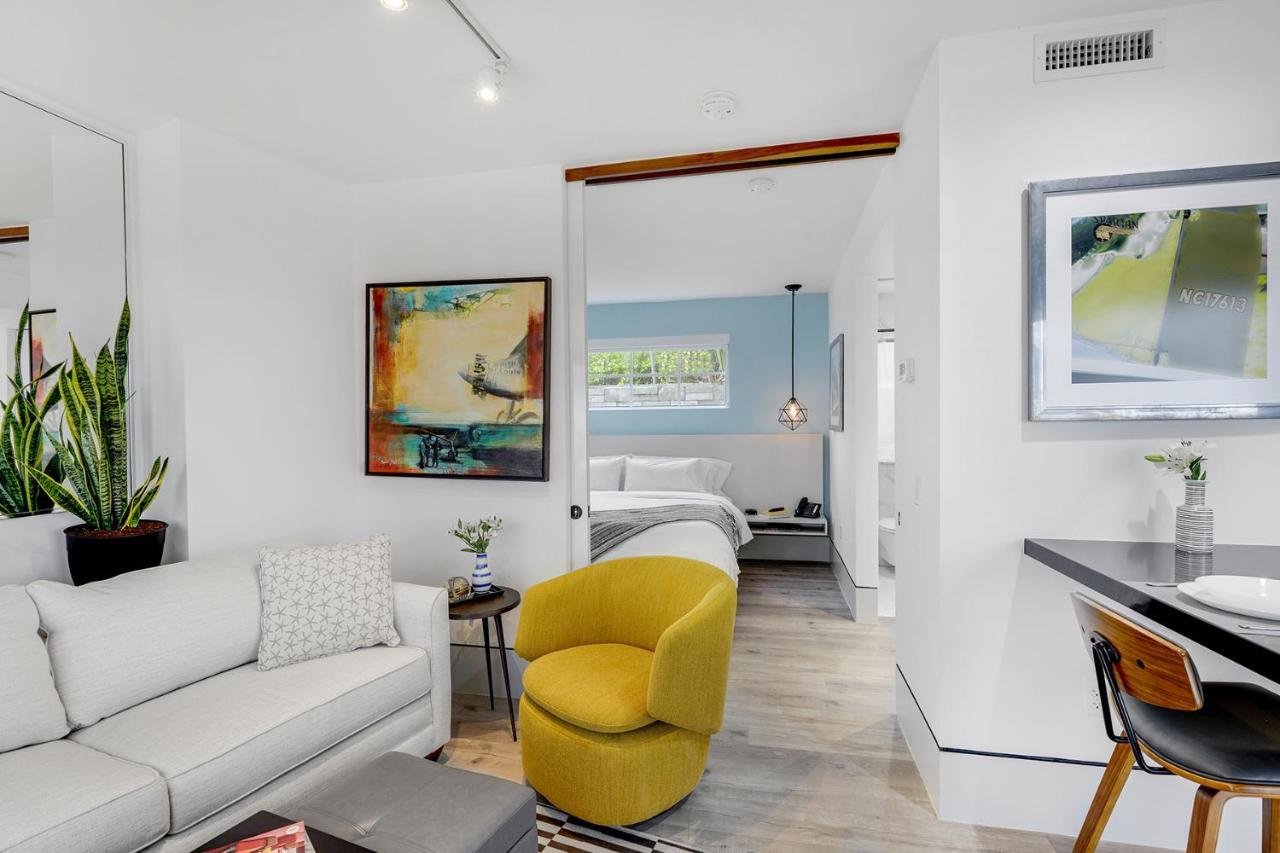 Ocean Treasure Beachside Suites Lauderdale-by-the-Sea Exterior photo