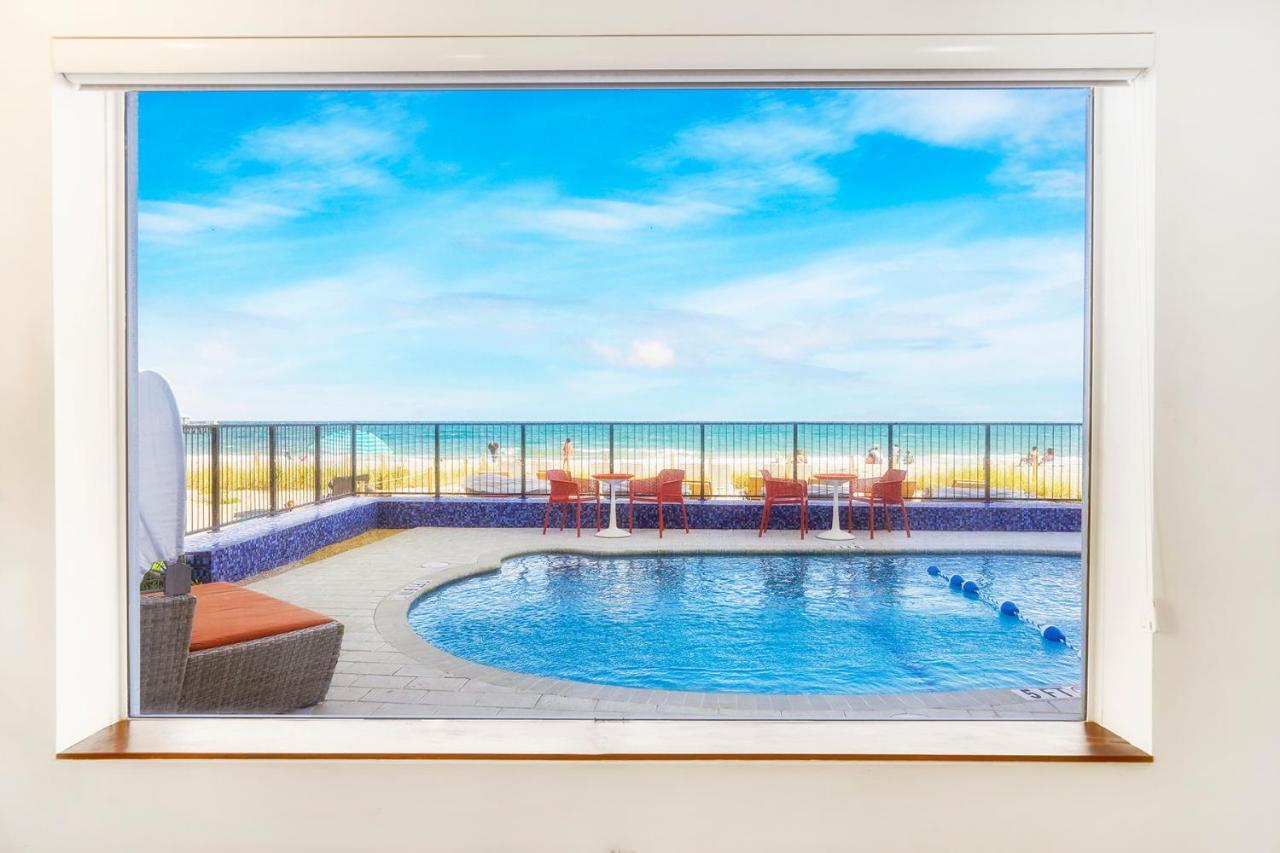 Ocean Treasure Beachside Suites Lauderdale-by-the-Sea Exterior photo